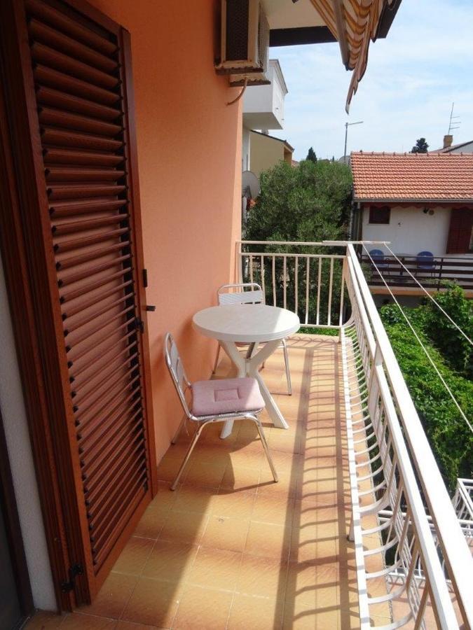 Apartments With A Parking Space Biograd Na Moru, Biograd - 860 Екстер'єр фото