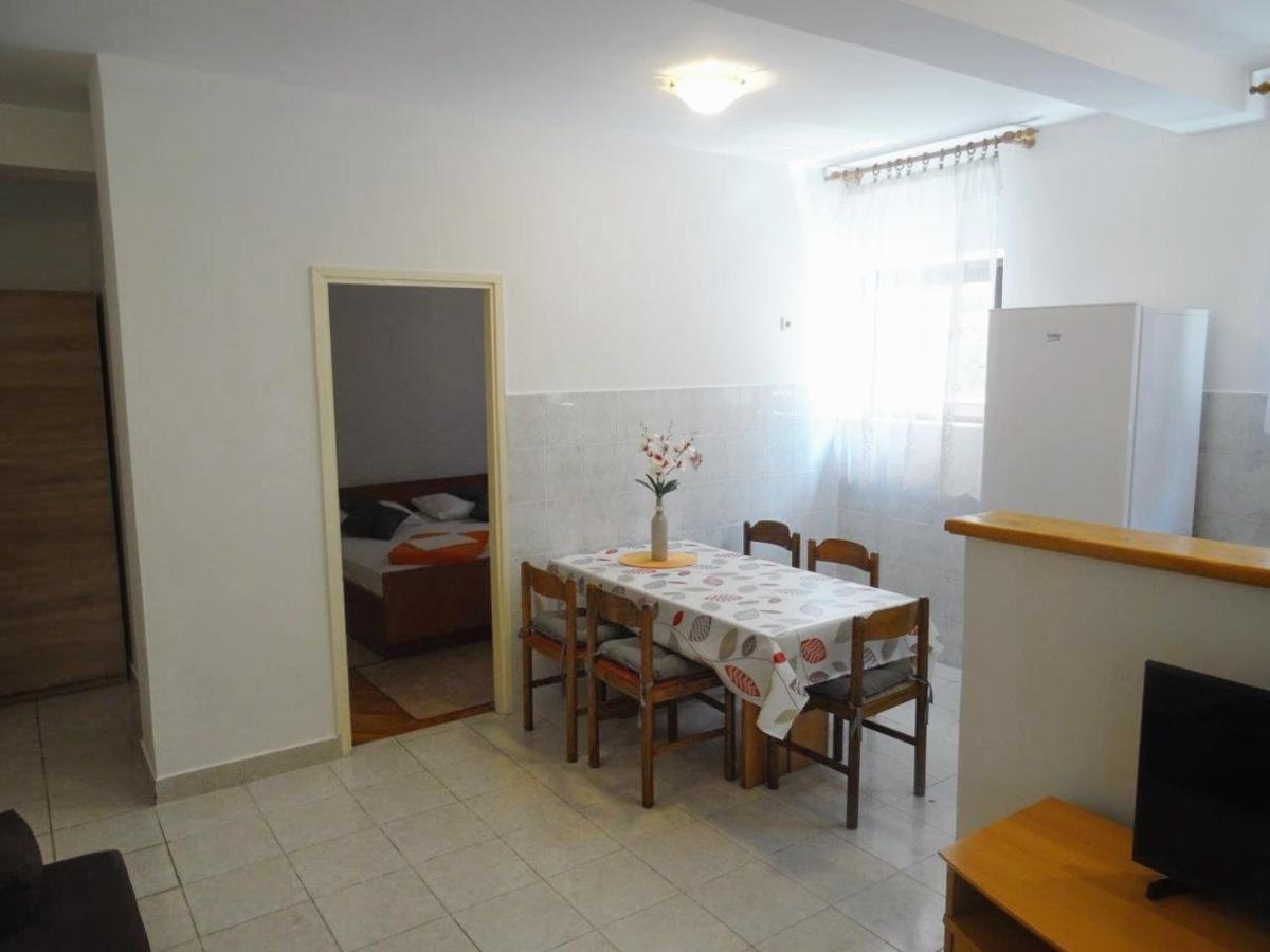 Apartments With A Parking Space Biograd Na Moru, Biograd - 860 Екстер'єр фото
